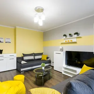 New Old Town - 54m2 - 6 Beds - New Bulding - Lift Wrocław